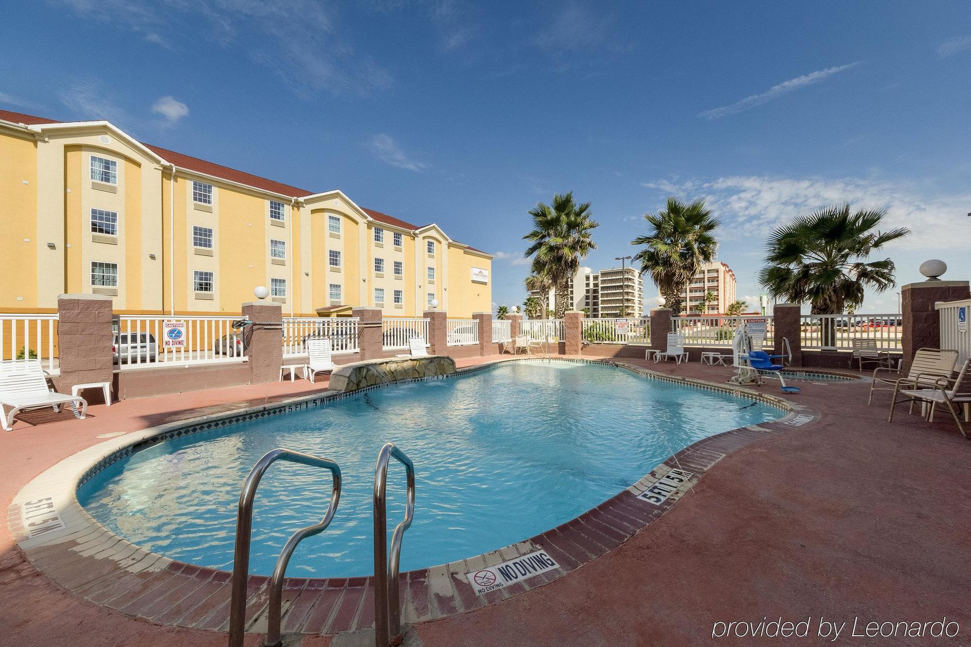 Holiday Inn Express & Suites Corpus Christi-N Padre Island By Ihg Exterior photo