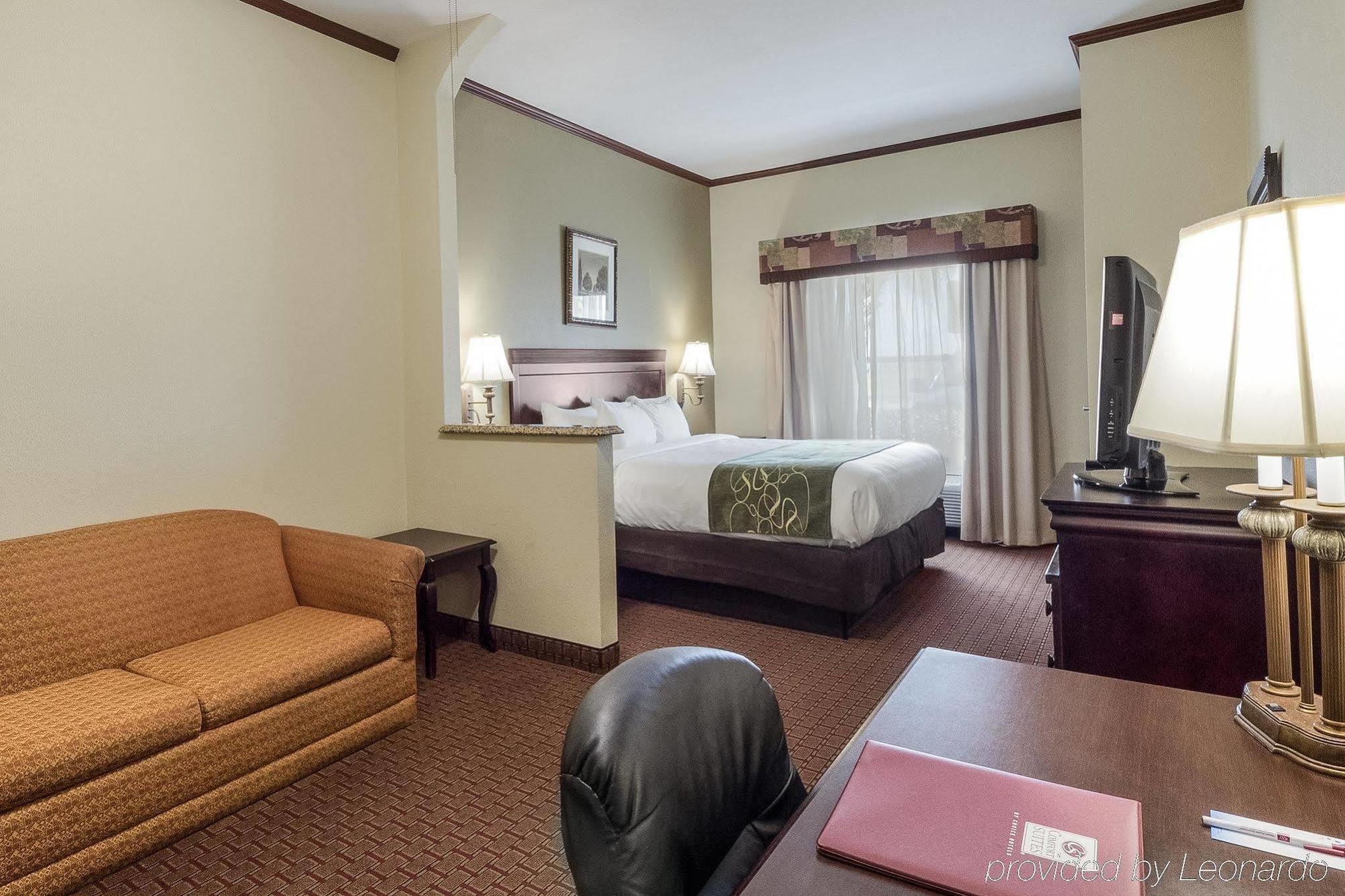 Holiday Inn Express & Suites Corpus Christi-N Padre Island By Ihg Exterior photo